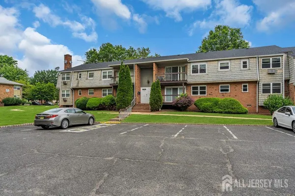 $267,500 | 514 Andria Avenue, Unit 165, Hillsborough, NJ 08844