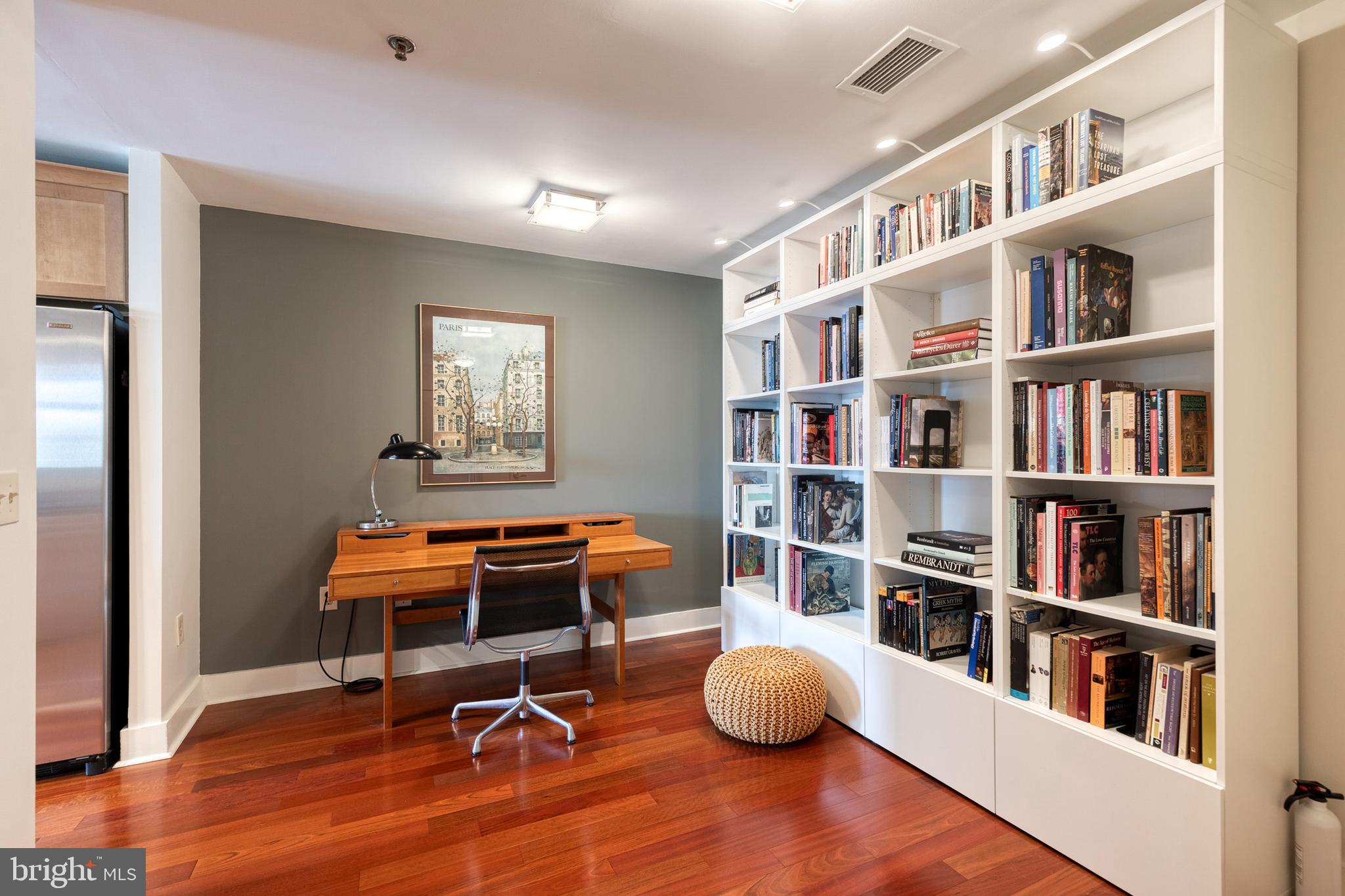 1400 Lancaster Street, Unit 305 Baltimore, MD 21231 - Photo 24 of 43 Office on Main Level