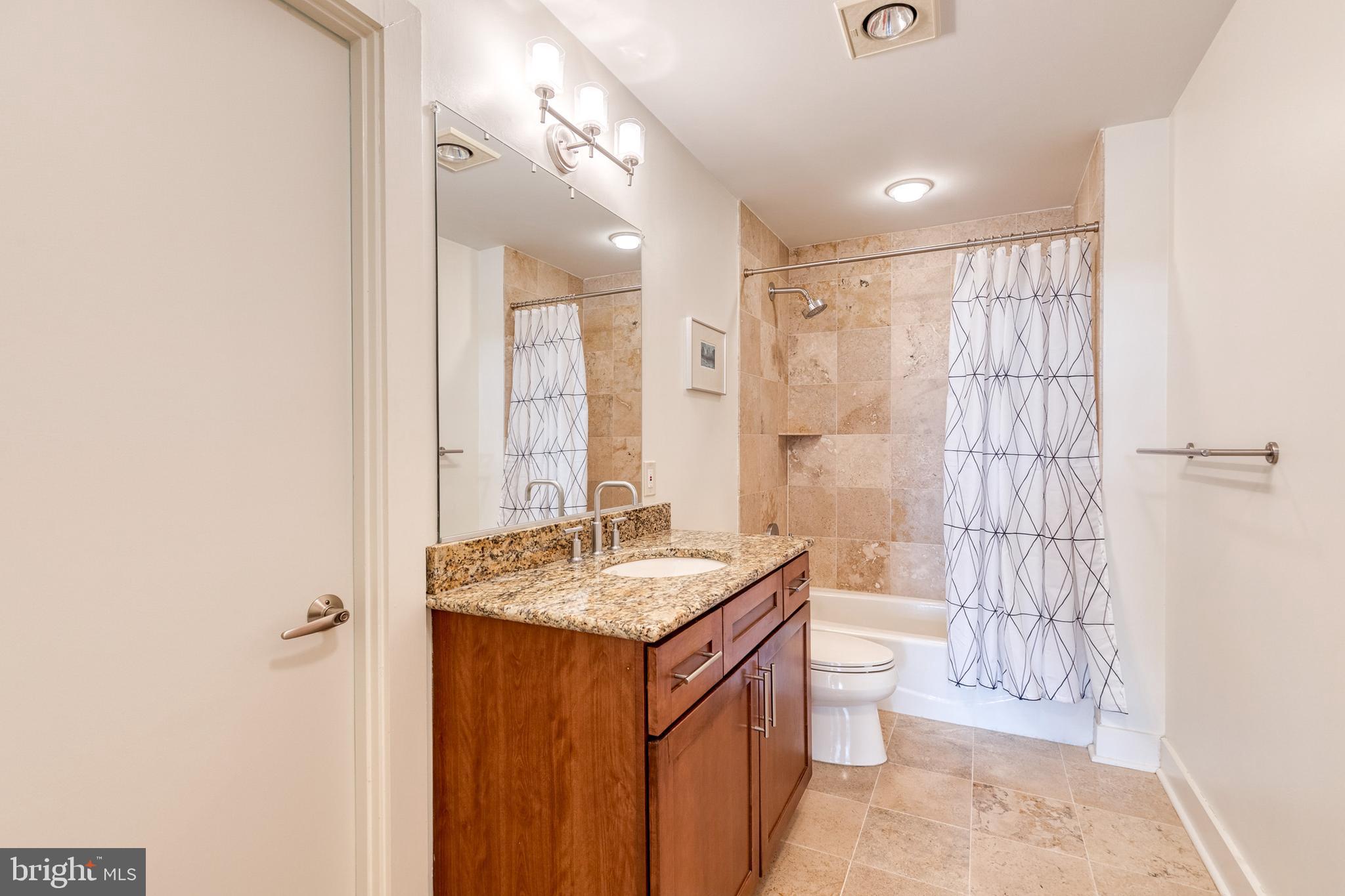 1400 Lancaster Street, Unit 305 Baltimore, MD 21231 - Photo 36 of 43 Upper Level Full Bath