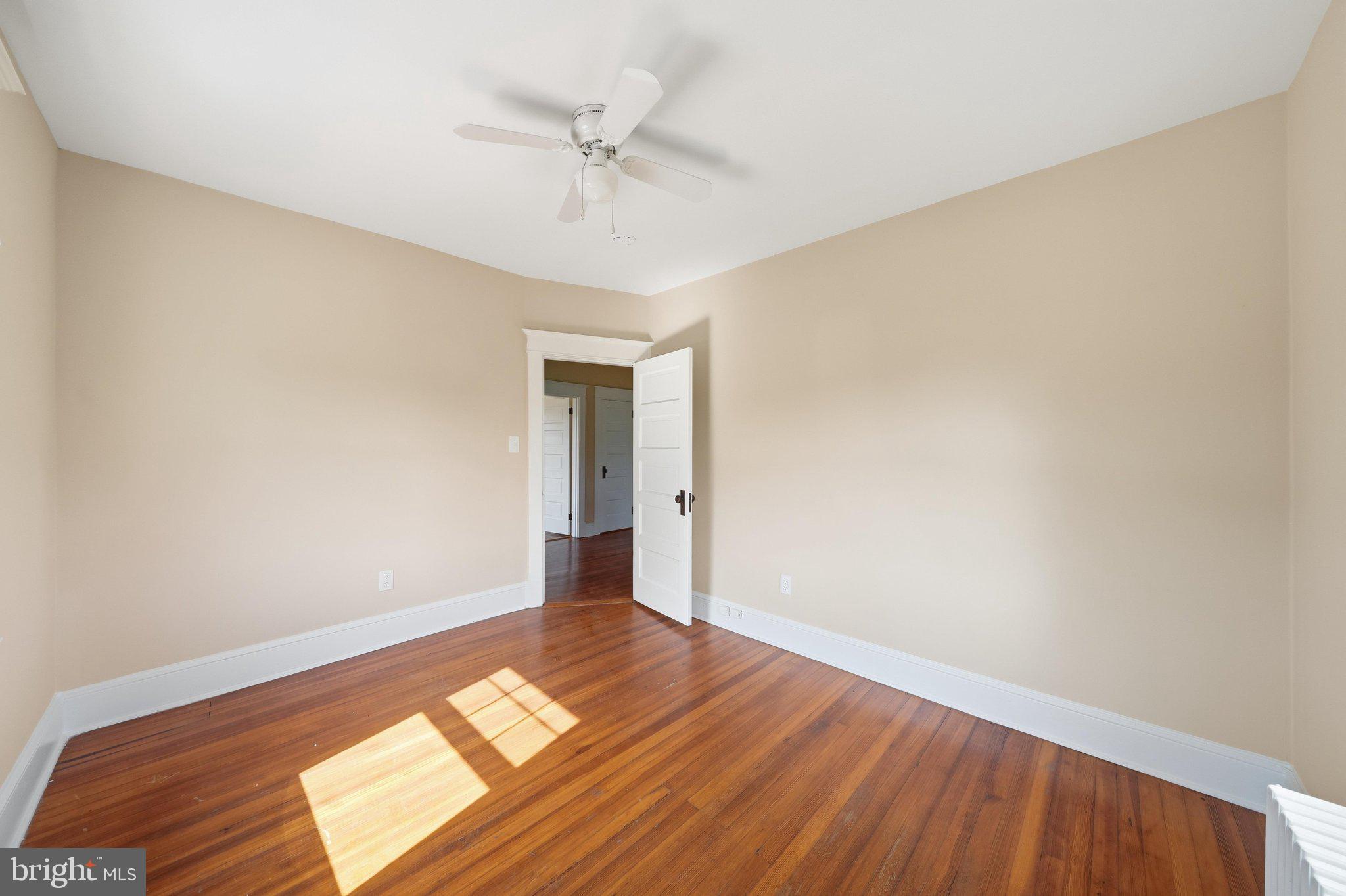22422 Whites Ferry Road Dickerson, MD 20842 - Photo 52 of 55 Bedroom 4