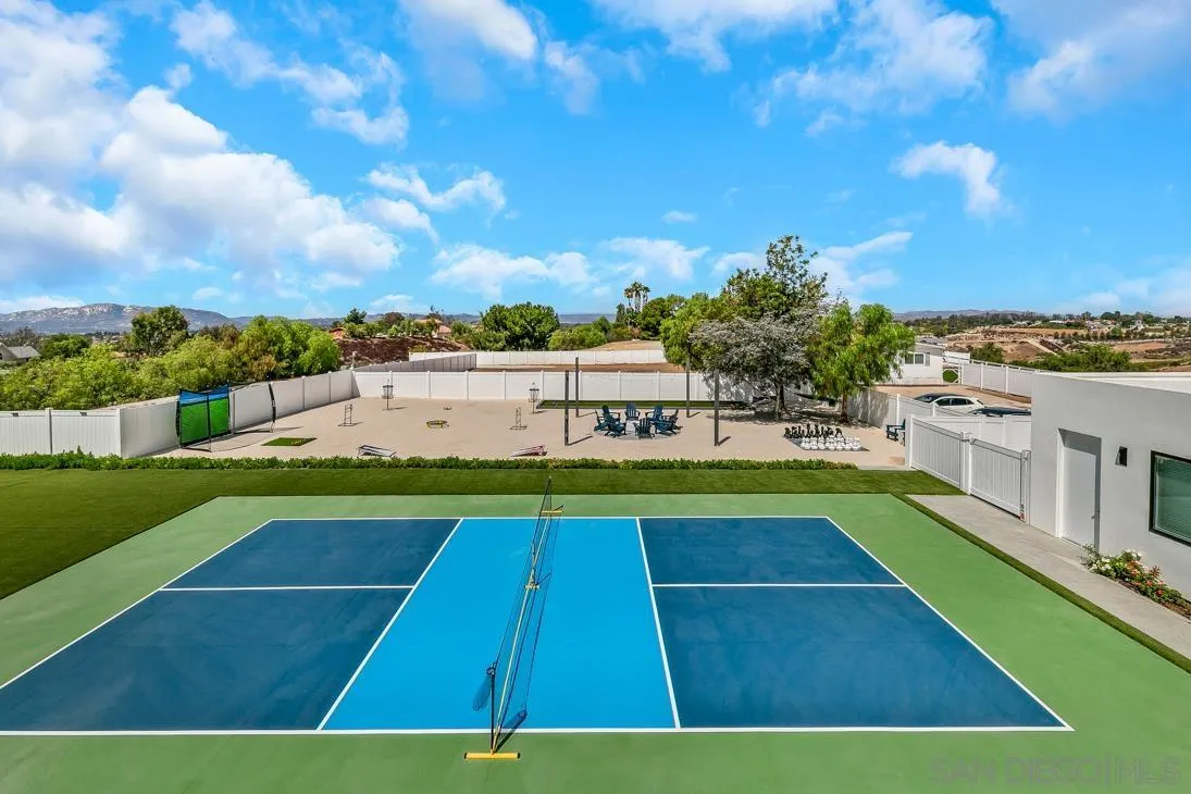41955 Altanos Road Temecula, CA 92592 - Photo 40 of 75 Gallery Image 40