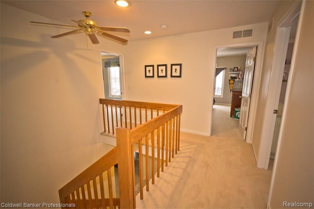 36874 Chesapeake Road Farmington Hills, MI 48335 - Photo 30 of 46