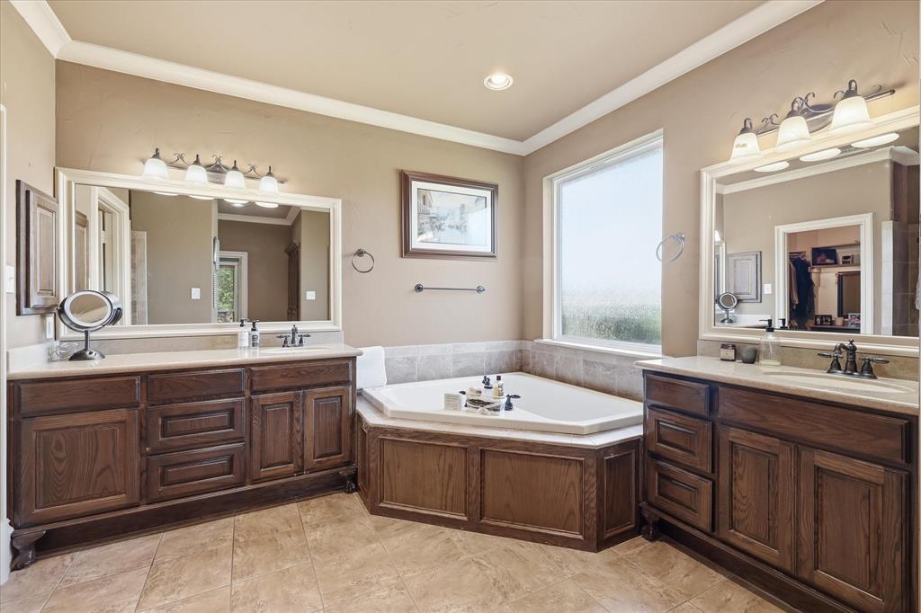 7000 Hunnington Drive Sanger, TX 76266 - Photo 11 of 33