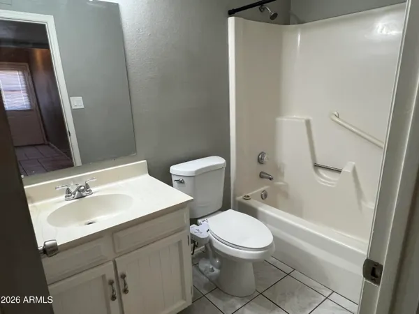 $2,700 | 17825 North 27th Drive, Phoenix, AZ 85053