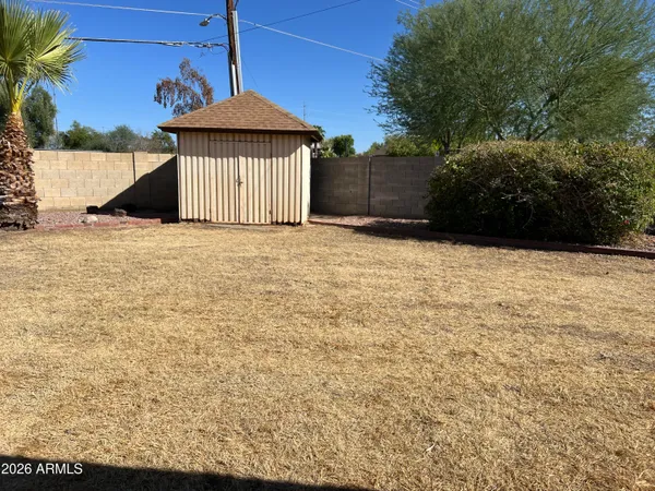 $2,700 | 17825 North 27th Drive, Phoenix, AZ 85053