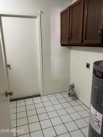 $2,700 | 17825 North 27th Drive, Phoenix, AZ 85053