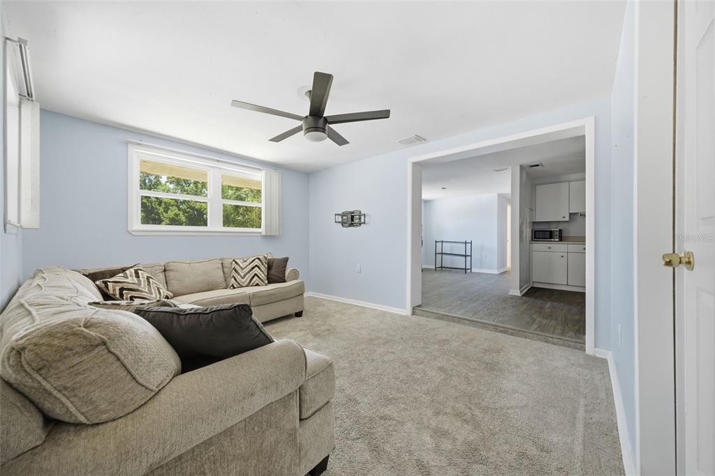 11410 Thomas Road Seffner, FL 33584 - Photo 7 of 75