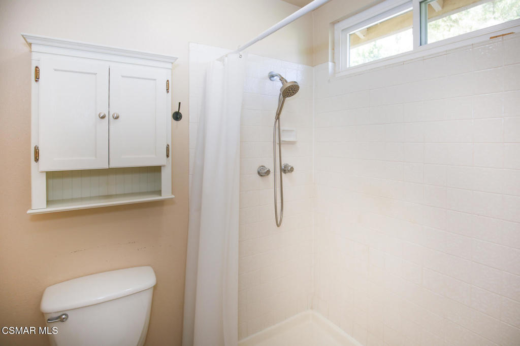 458 Mark Drive Simi Valley, CA 93065 - Photo 21 of 36