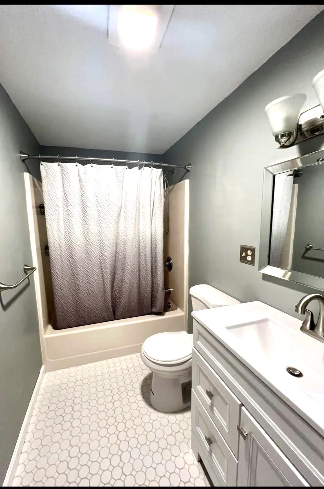 777 Middle Road, Unit 18 Portsmouth, NH 03801 - Photo 13 of 16 Gallery Image 13