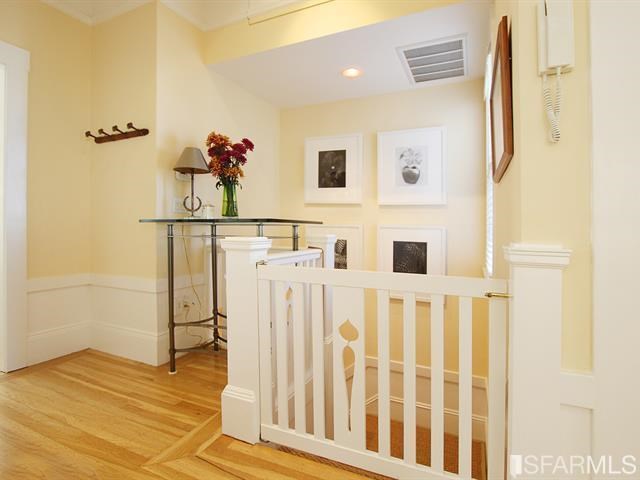 225 Hoffman San Francisco, CA 94114 - Photo 1 of 10