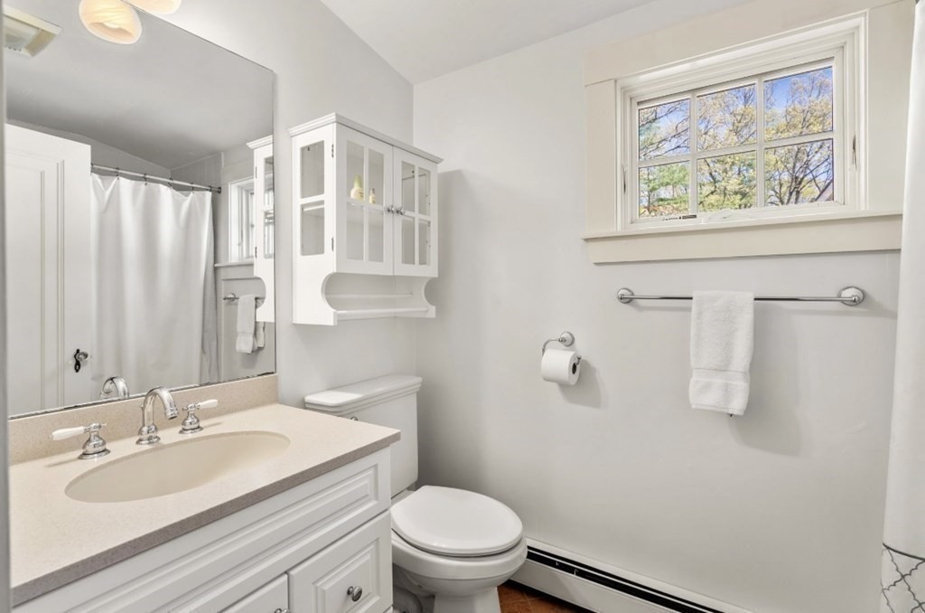 73 Sunset Road Weston, MA 02493 - Photo 15 of 25