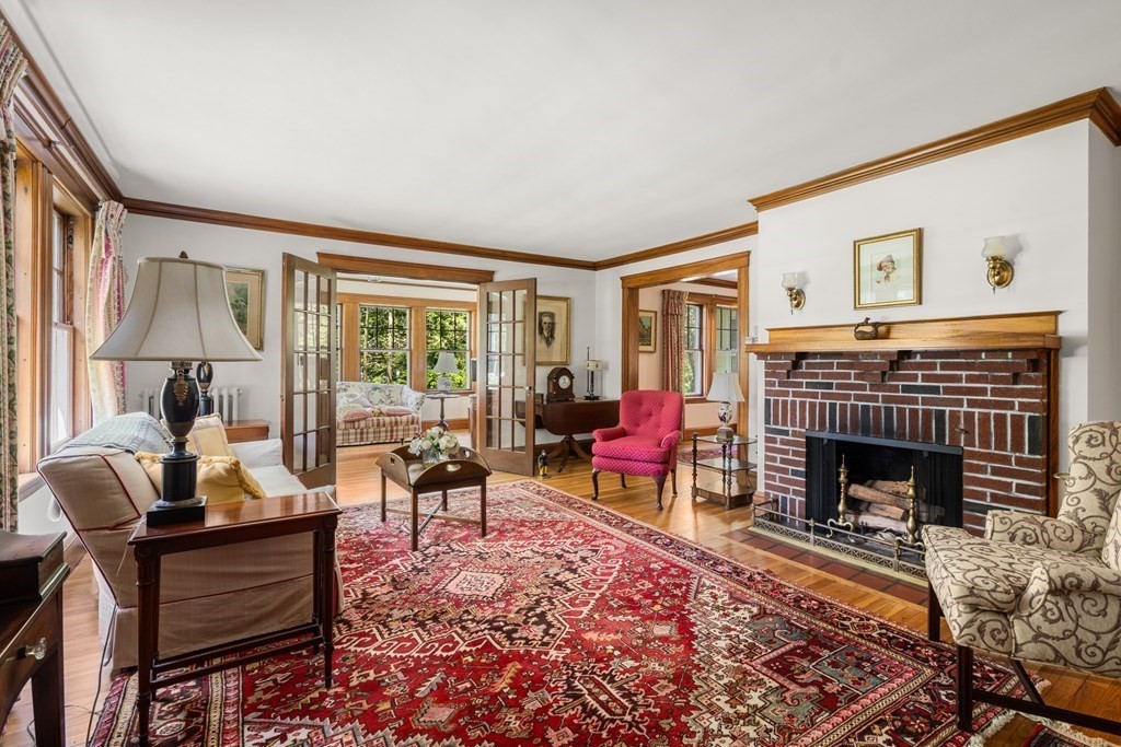 73 Sunset Road Weston, MA 02493 - Photo 3 of 25