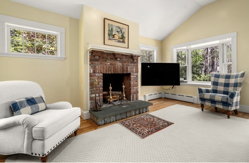 73 Sunset Road Weston, MA 02493 - Photo 6 of 25