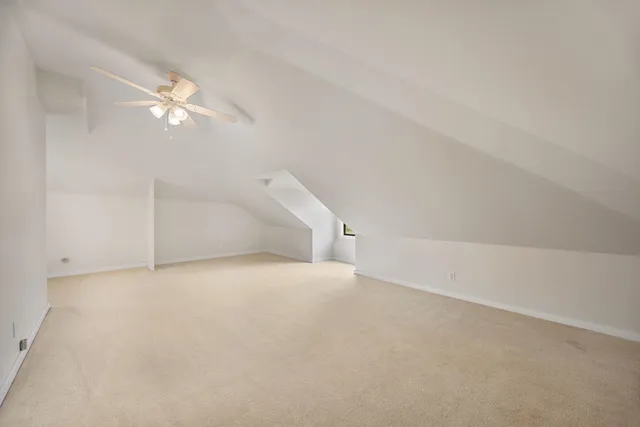 a view of utility room