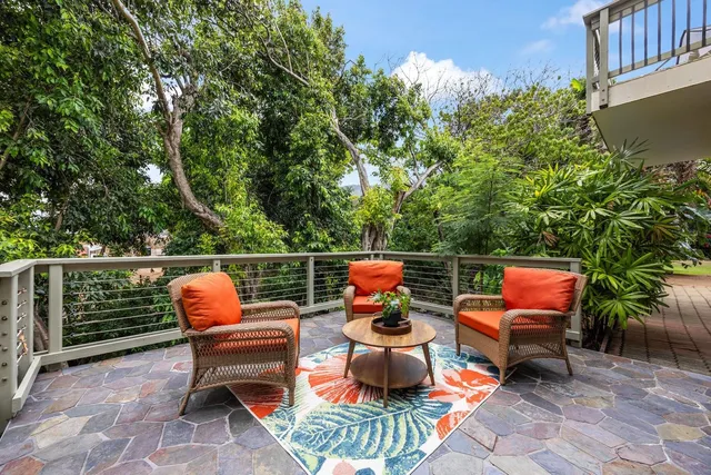 a outdoor view with a sitting space