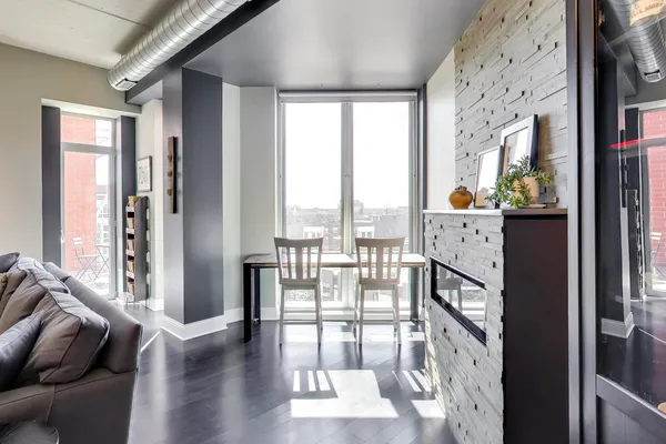 $460,000 | 4846 North Clark Street, Unit 510, Chicago, IL 60640