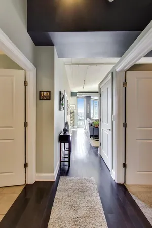 $460,000 | 4846 North Clark Street, Unit 510, Chicago, IL 60640