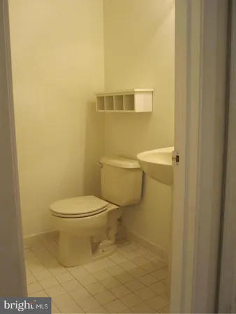 $3,500 | 1225 Wild Hawthorn Way, Reston, VA 20194