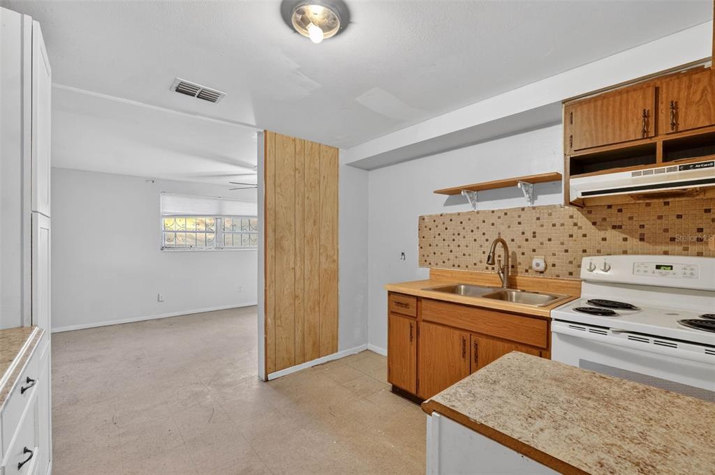 614 Spruce Street Plant City, FL 33563 - Photo 15 of 68 Gallery Image 15