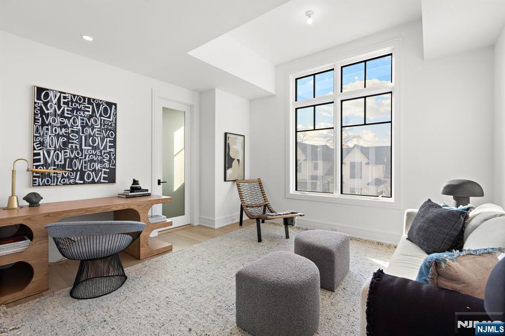 6 Stone Brg Court Demarest, NJ 07627 - Photo 13 of 28