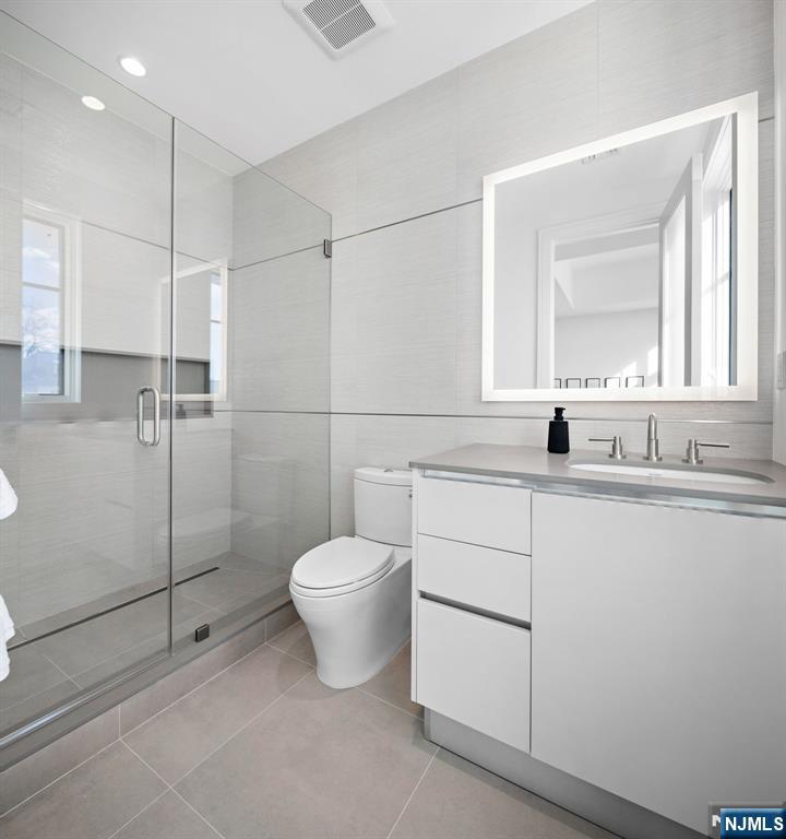 6 Stone Brg Court Demarest, NJ 07627 - Photo 14 of 28