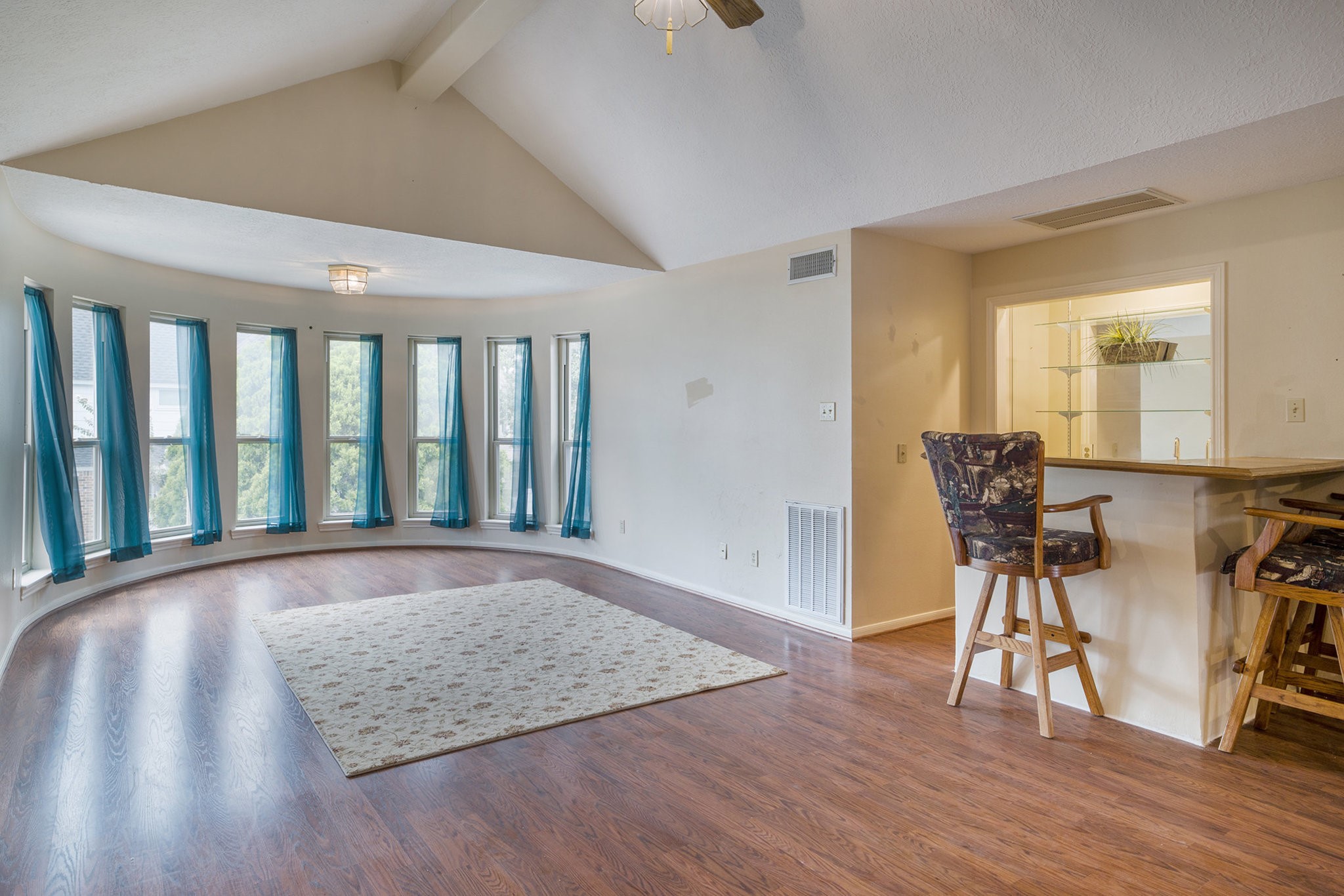 6039 Spanish Oak Way Spring, TX 77379 - Photo 28 of 38 a view of room with furniture and wooden floor