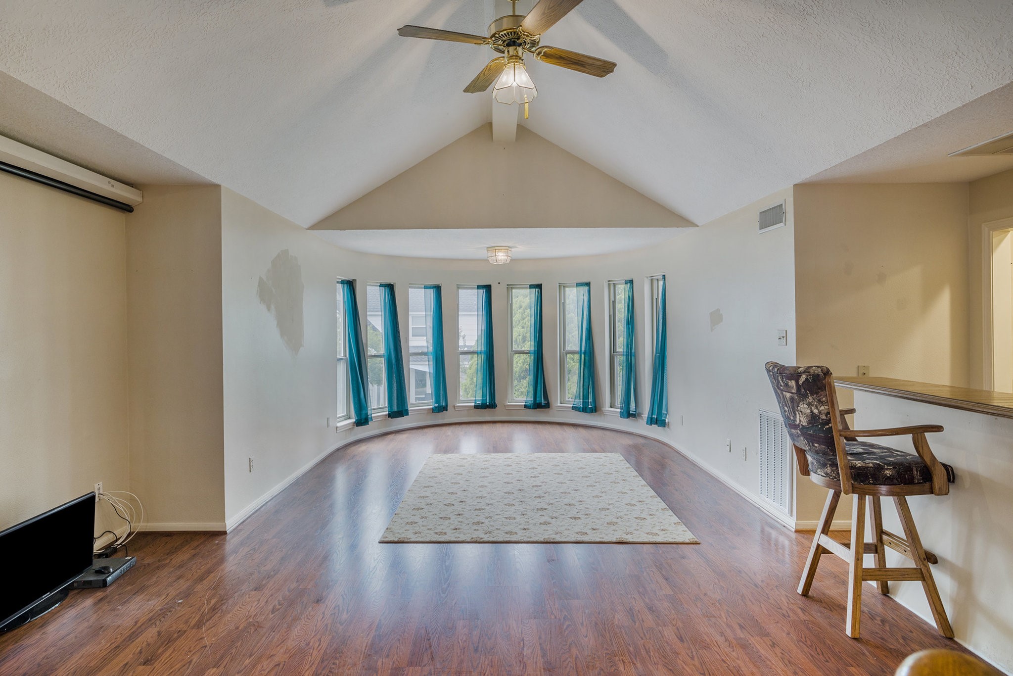 6039 Spanish Oak Way Spring, TX 77379 - Photo 29 of 38 a view of wooden floor and dining room