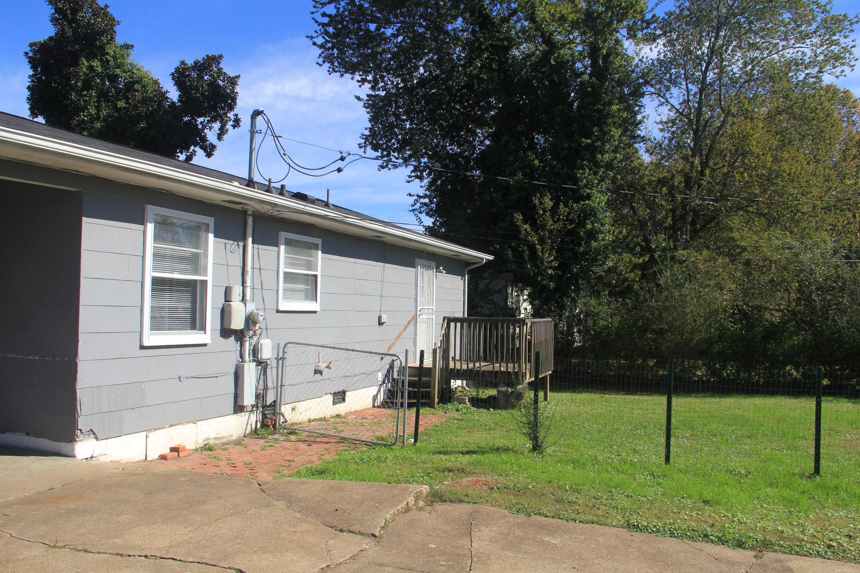4600 Shawhan Road Chattanooga, TN 37411 - Photo 3 of 12 IMG_1594