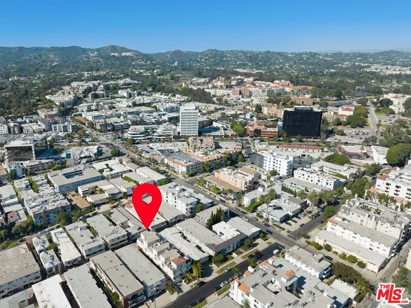 $7,500 | 11723 Mayfield Avenue, Unit 5, Los Angeles, CA 90049