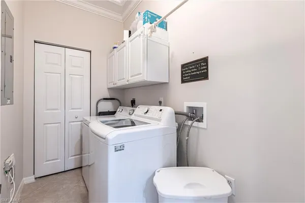 $474,000 | 3989 Bishopwood Court East, Unit 201, Naples, FL 34114