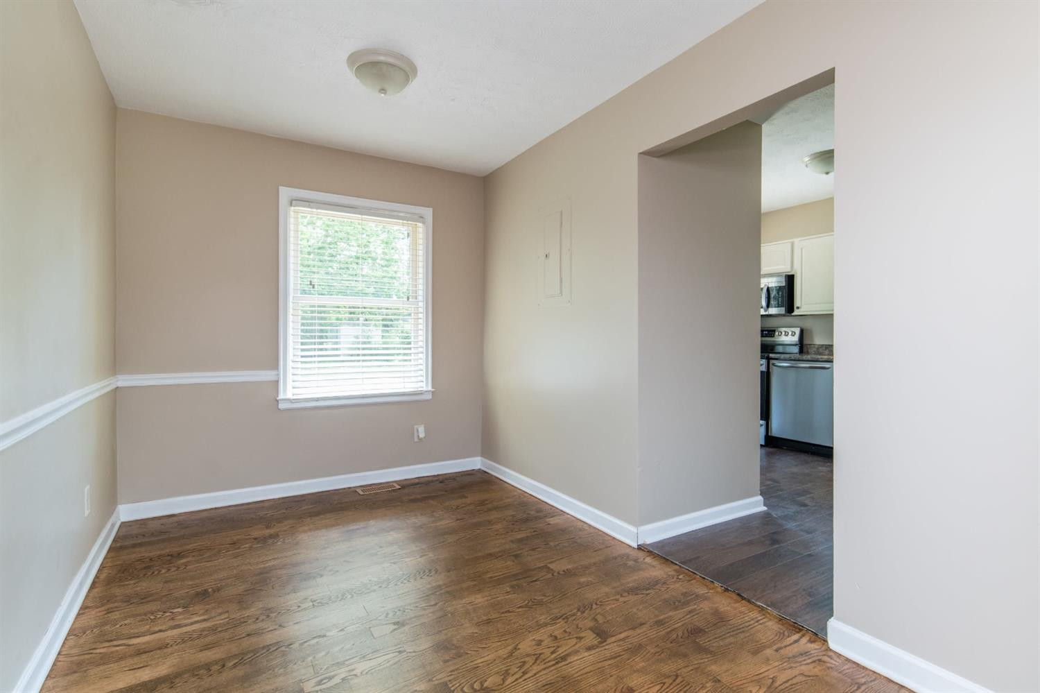 1808 Yorktown Road Lexington, KY 40504 - Photo 7 of 27 Photo 7
