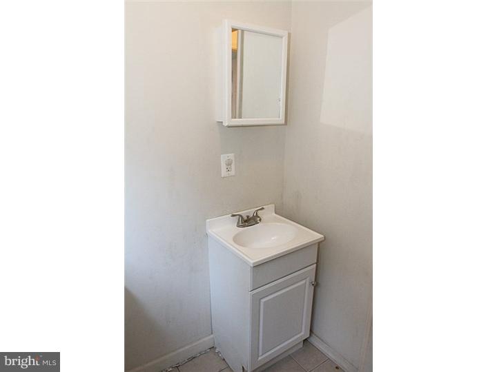 3623 North 16th Street, Unit 2 Philadelphia, PA 19140 - Photo 6 of 8