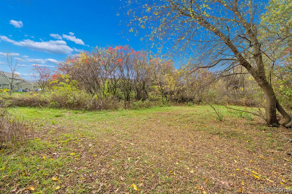 13278 9 Mile Road South Lyon, MI 48178 - Photo 42 of 56