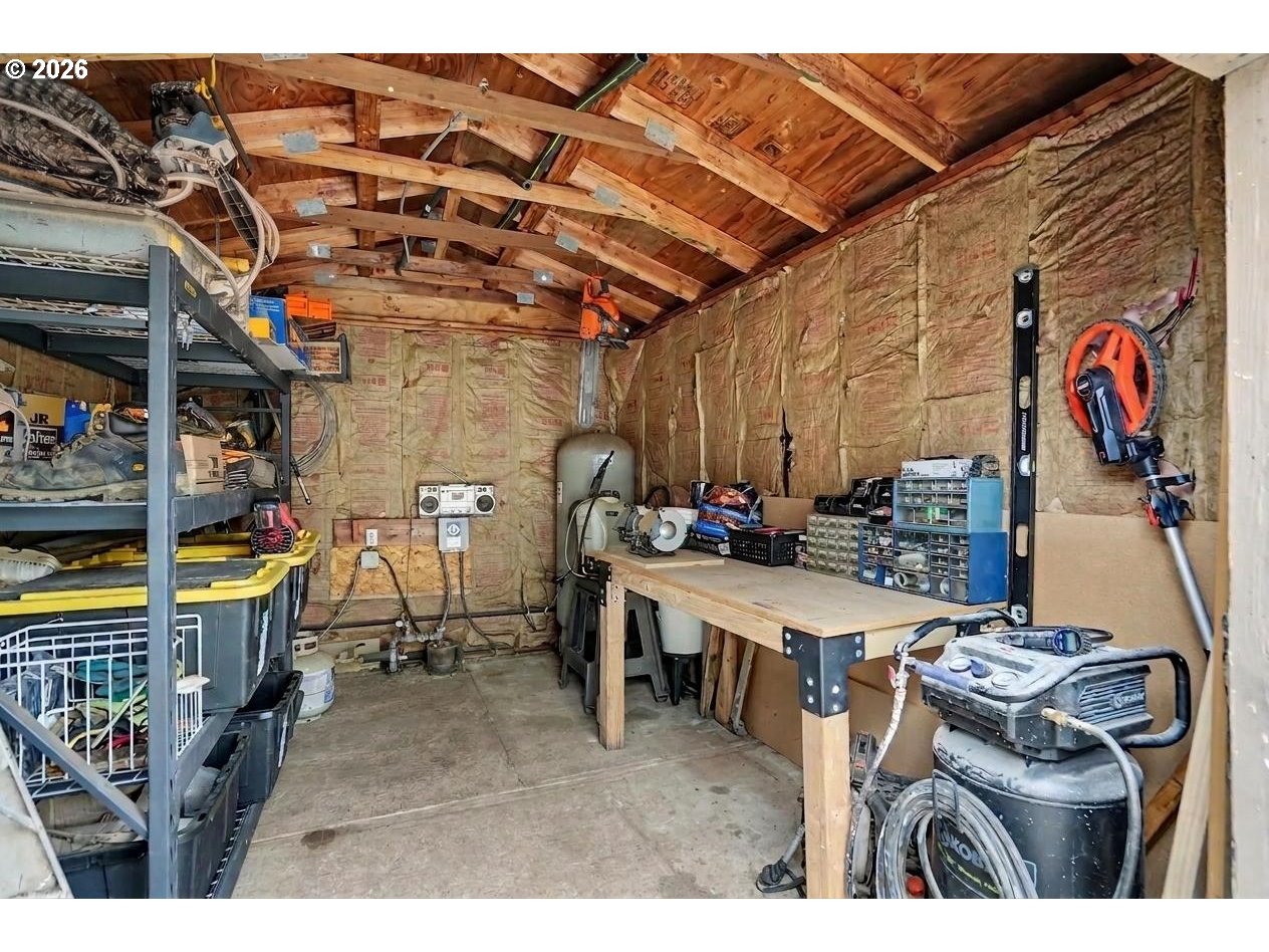 11862 Steinkamp Road Southeast Aumsville, OR 97325 - Photo 42 of 48 a view of a storage & utility room