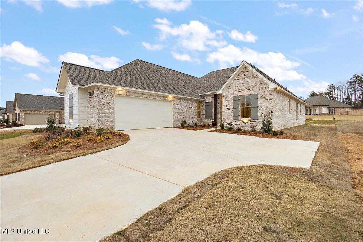 218 Bronson Bend Flowood, MS 39232 - Photo 3 of 35 03-HTP20800