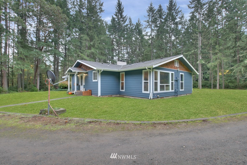 6085 Southeast Nelson Road Olalla, WA 98359 - Photo 1 of 31 Gallery Image 1