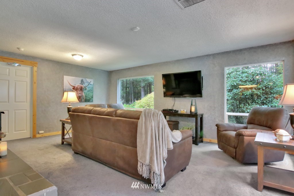 6085 Southeast Nelson Road Olalla, WA 98359 - Photo 15 of 31 Gallery Image 15