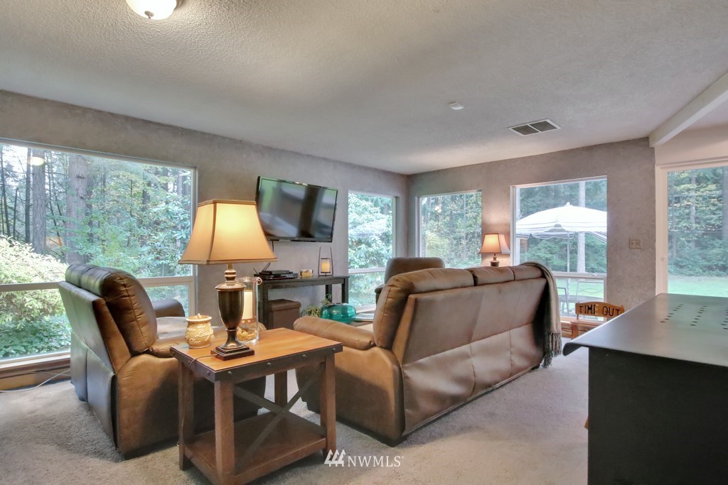 6085 Southeast Nelson Road Olalla, WA 98359 - Photo 16 of 31 Gallery Image 16