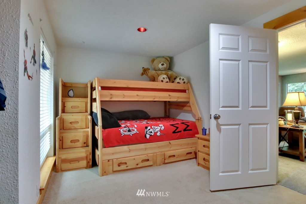 6085 Southeast Nelson Road Olalla, WA 98359 - Photo 17 of 31 Gallery Image 17