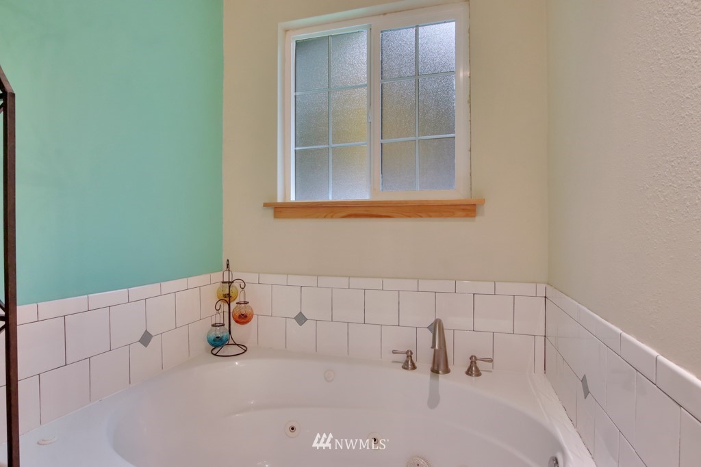 6085 Southeast Nelson Road Olalla, WA 98359 - Photo 20 of 31 Gallery Image 20