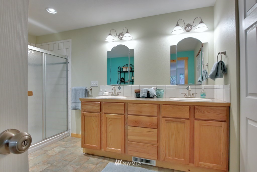 6085 Southeast Nelson Road Olalla, WA 98359 - Photo 21 of 31 Gallery Image 21
