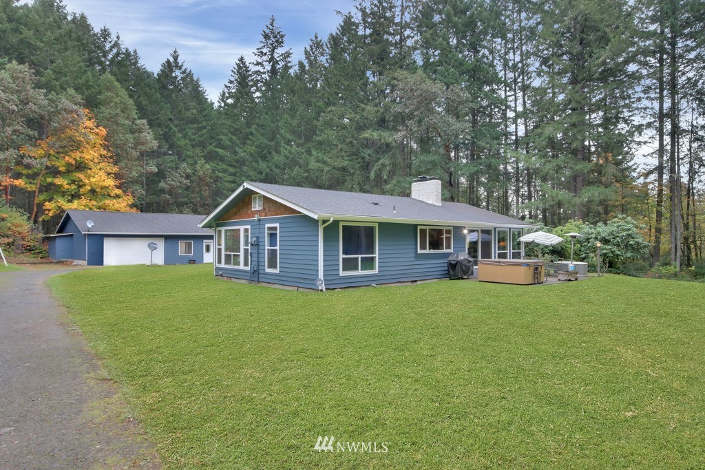 6085 Southeast Nelson Road Olalla, WA 98359 - Photo 4 of 31 Gallery Image 4