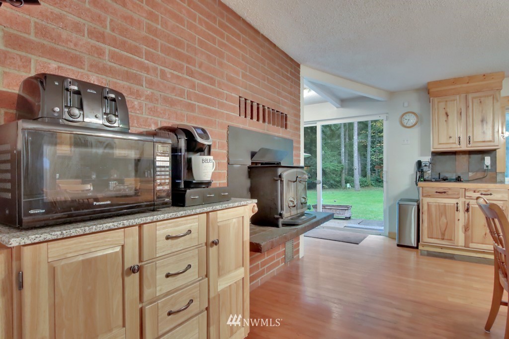 6085 Southeast Nelson Road Olalla, WA 98359 - Photo 9 of 31 Gallery Image 9