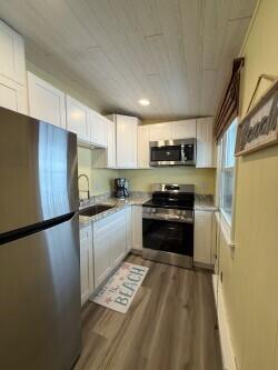 85 Mile Road, Unit 13 Wells, ME 04090 - Photo 13 of 17 mile road kitchen