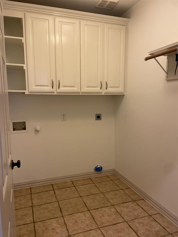 14140 Highway 78 Blue Ridge, TX 75424 - Photo 22 of 30 a view of cabinets and window