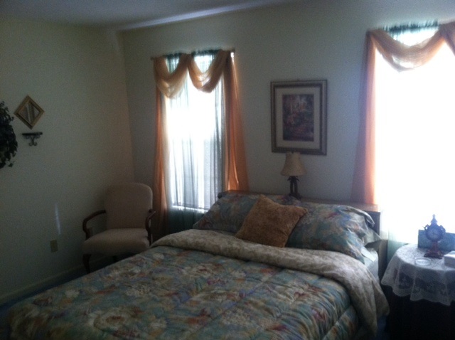 220 Timberlane Road, Unit 4 Tallahassee, FL 32312 - Photo 10 of 17 Gallery Image 10