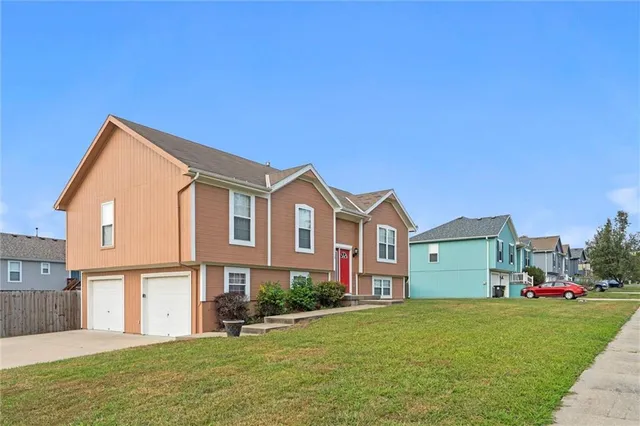 $322,500 | 1112 South Scott Avenue, Belton, MO 64012