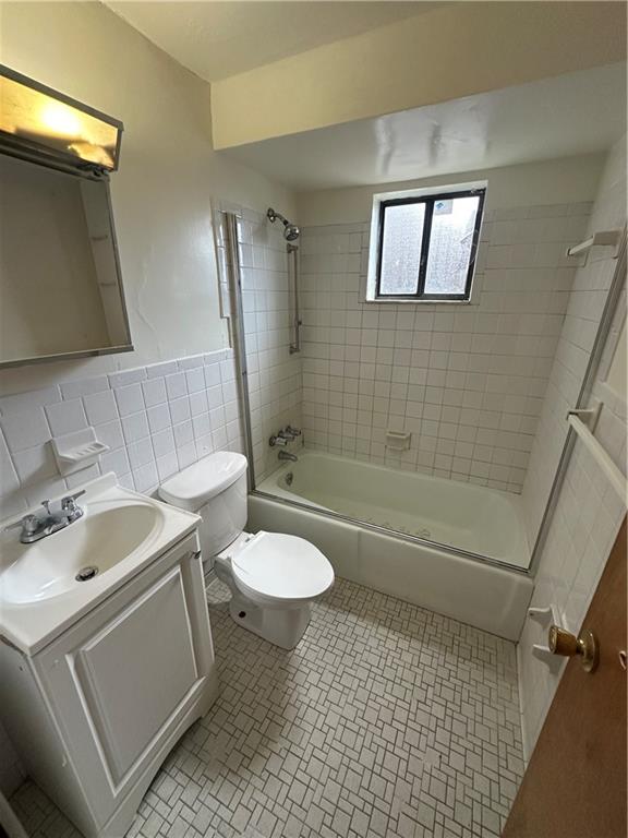 935 Russellwood Avenue McKees Rocks, PA 15136 - Photo 23 of 44