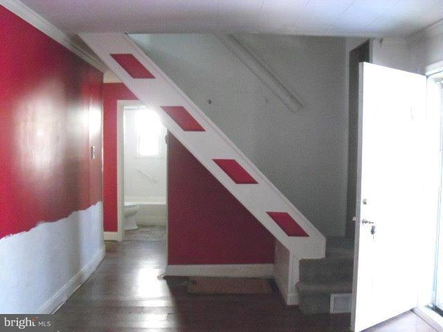 406 Old Home Road Baltimore, MD 21206 - Photo 5 of 11