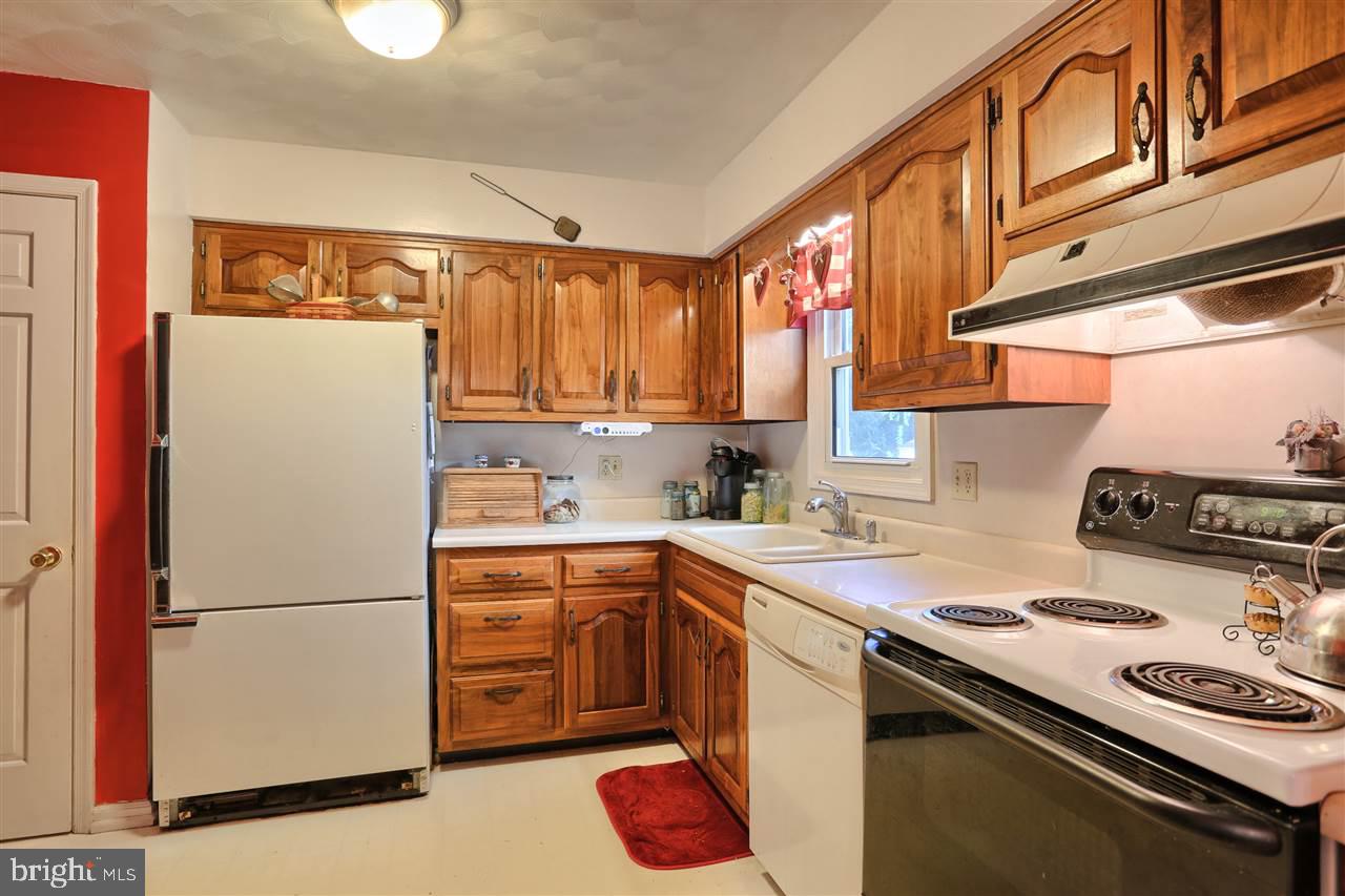 1524 Fishburn Road Hershey, PA 17033 - Photo 7 of 24 Gallery Image 7